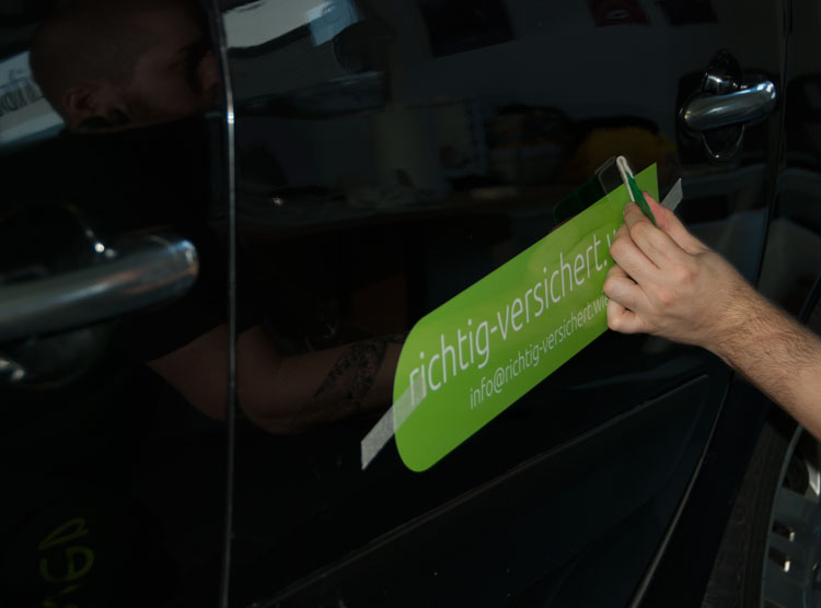 Gestaltung Autobeschriftung - Alexandra Della Toffola