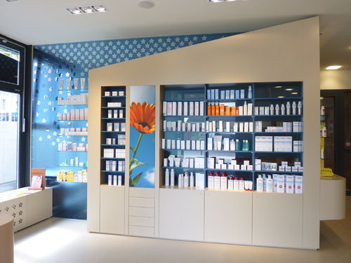 Bildbearbeitung für hinterleuchtete Bilder und  Gestaltung und Vektorisierung der Folien